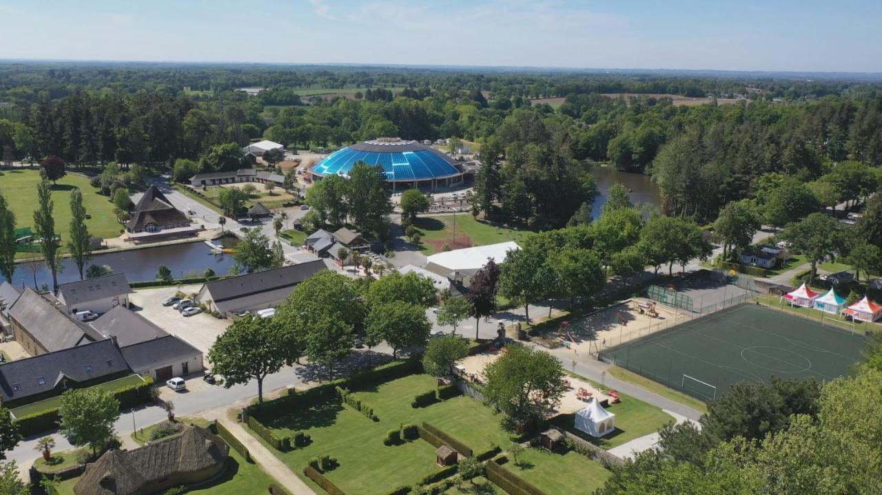 Insolite Dans Les Arbres Les Ormes, Epiniac Bed & Breakfast エクステリア 写真